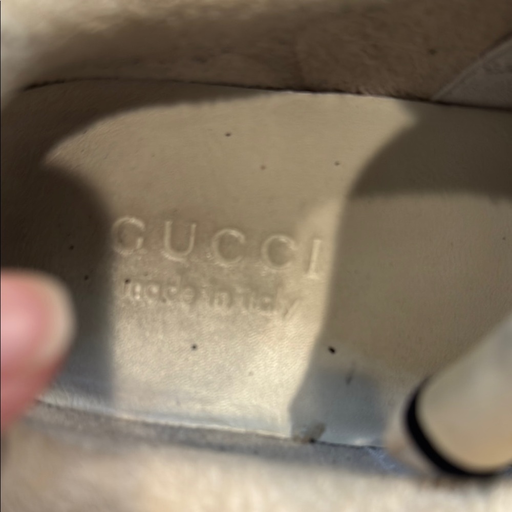 Authentic Gucci Beige and Green Sneakers - Picture 11 of 16